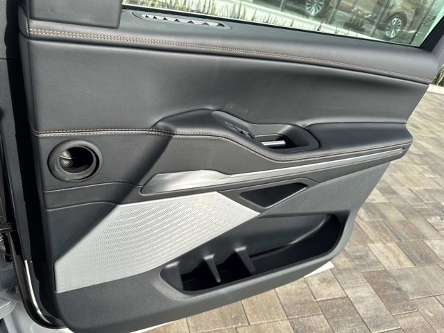 New 2025 Lincoln Navigator L Black Label image 17