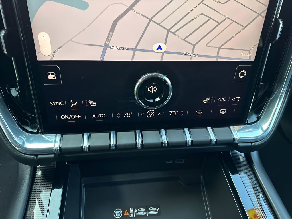 Used 2025 GMC Yukon XL Elevation w/ LPO, Elevation Black Package AWD/4WD image 27