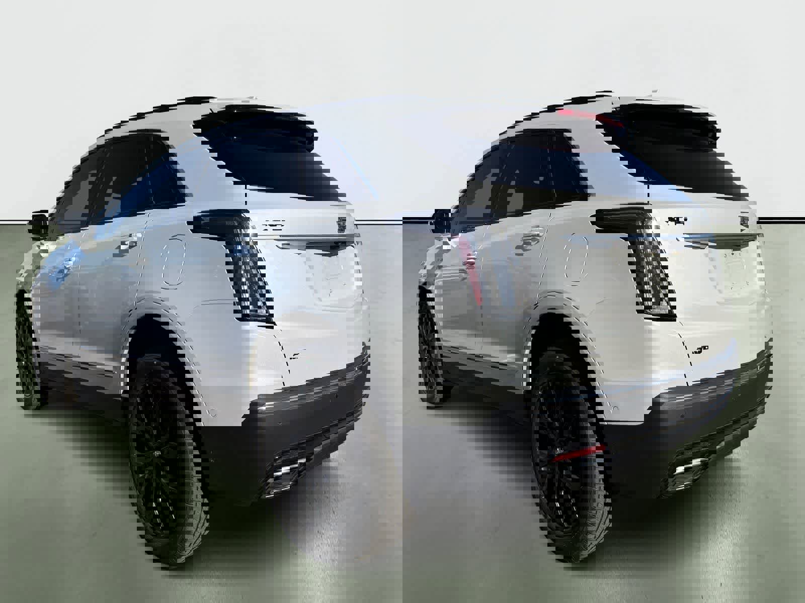 Used 2023 Cadillac XT5 Sportv w/ Platinum Package image 4