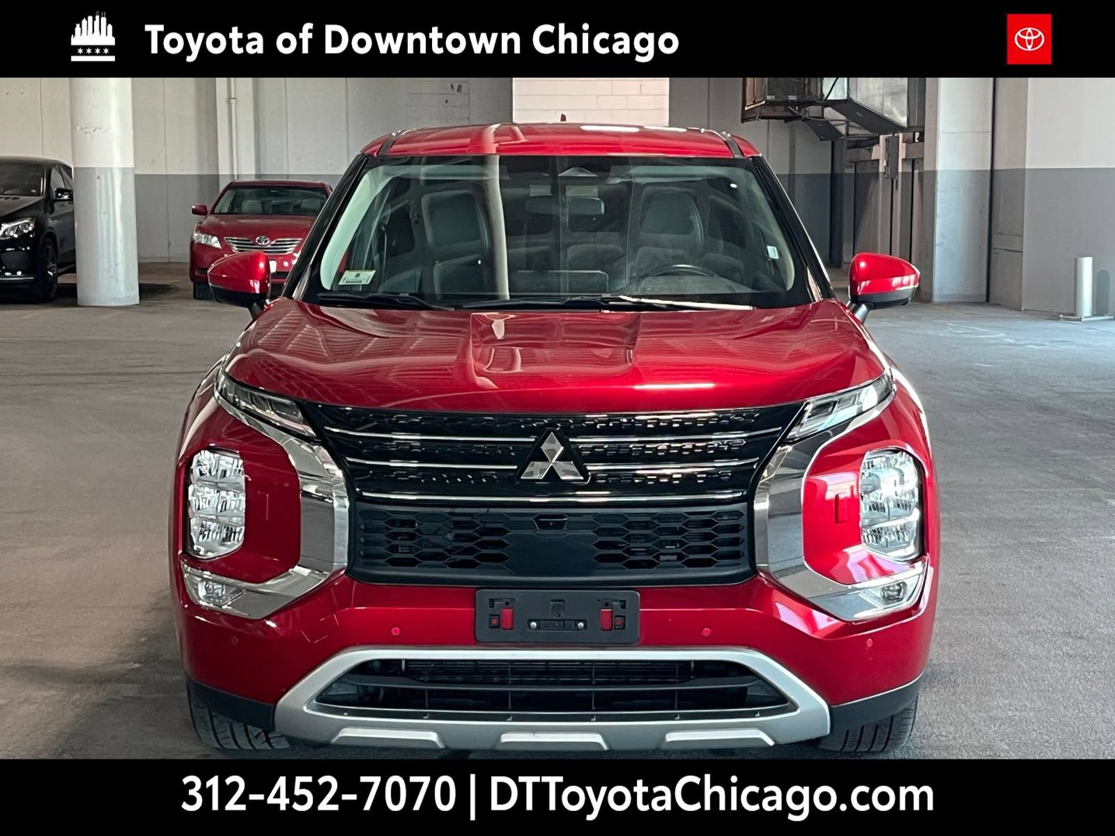 Used 2024 Mitsubishi Outlander SE AWD/4WD image 3