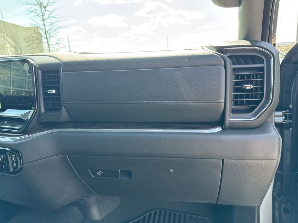 Used 2025 GMC Sierra 1500 Elevation image 20