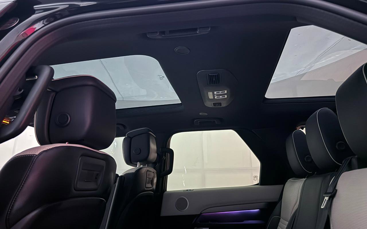 Used 2022 Land Rover Discovery HSE R-Dynamic image 23