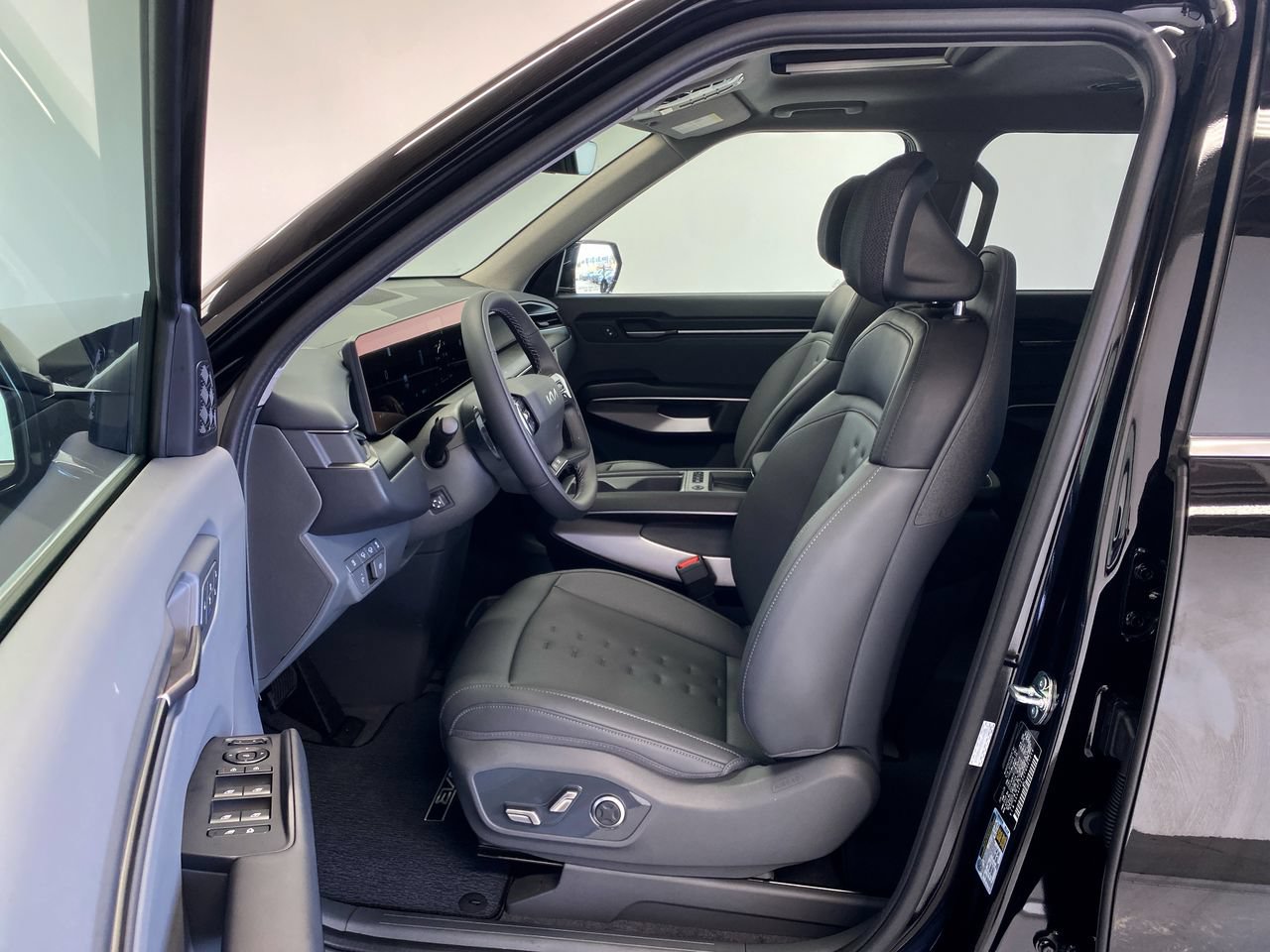 New 2026 Kia EV9 Wind AWD/4WD image 16