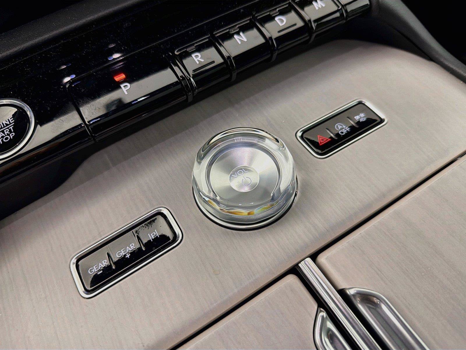 Used 2025 Lincoln Navigator L Reserve w/ Jet Appearance Package AWD/4WD image 41