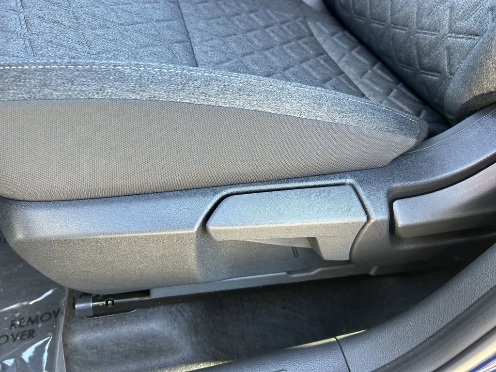 Used 2026 Nissan Kicks SV image 19