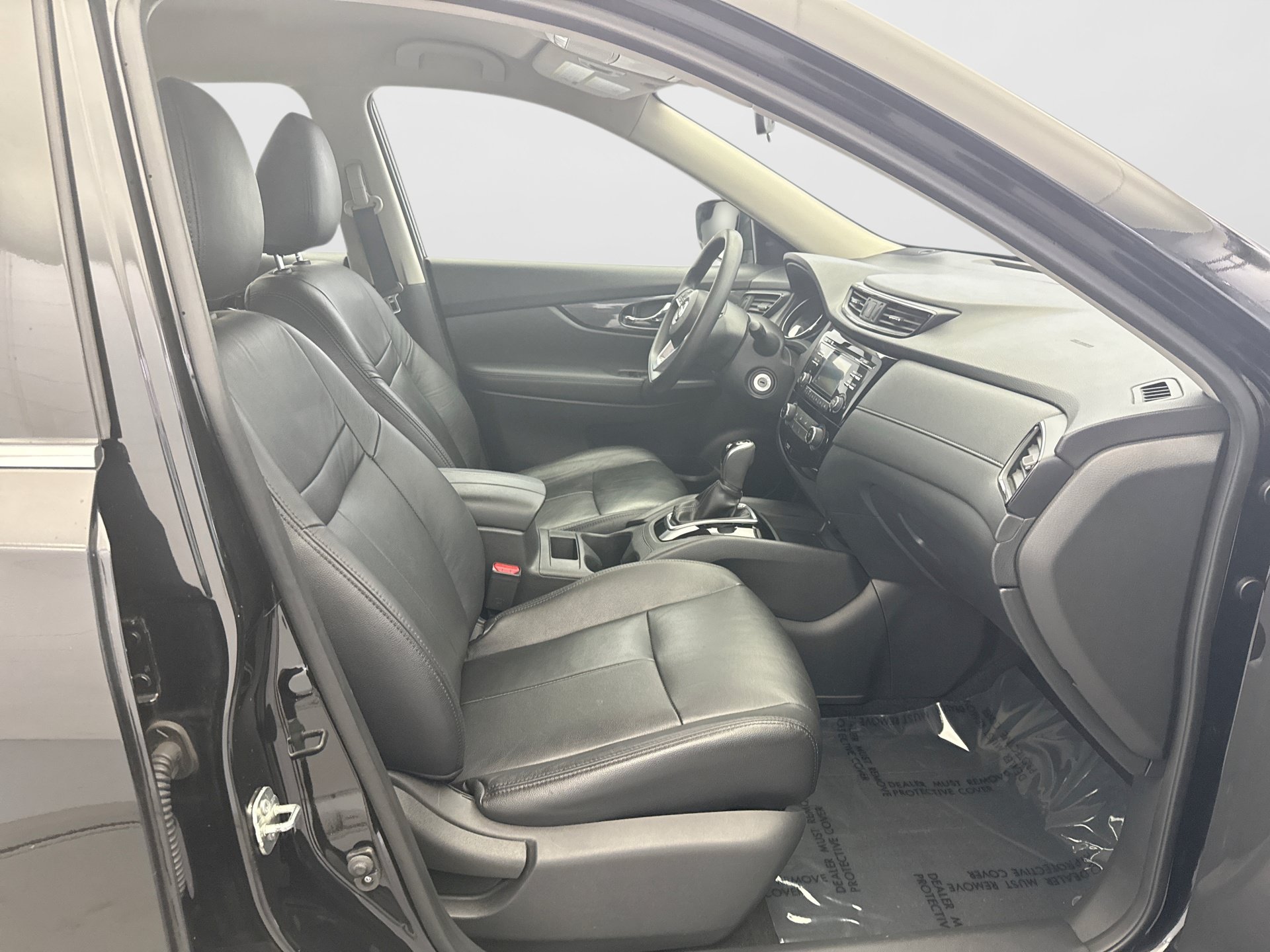 Used 2017 Nissan Rogue S AWD/4WD image 16