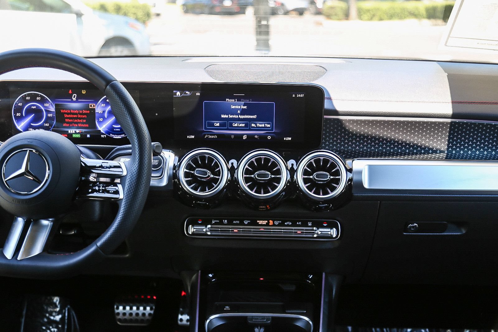 Used 2024 Mercedes-Benz EQB 300 4MATIC image 11