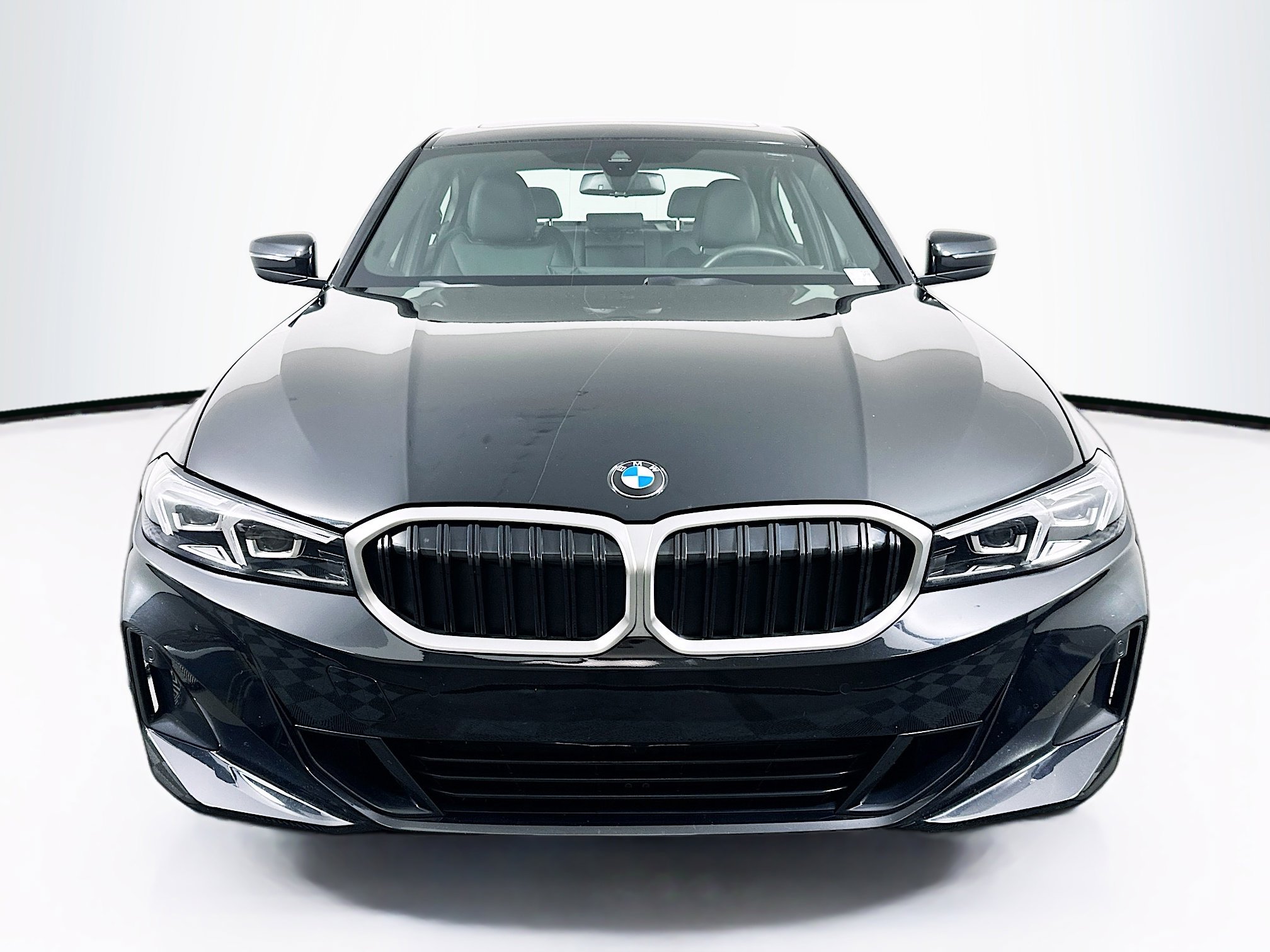 Used 2025 BMW 330i xDrive Sedan image 2