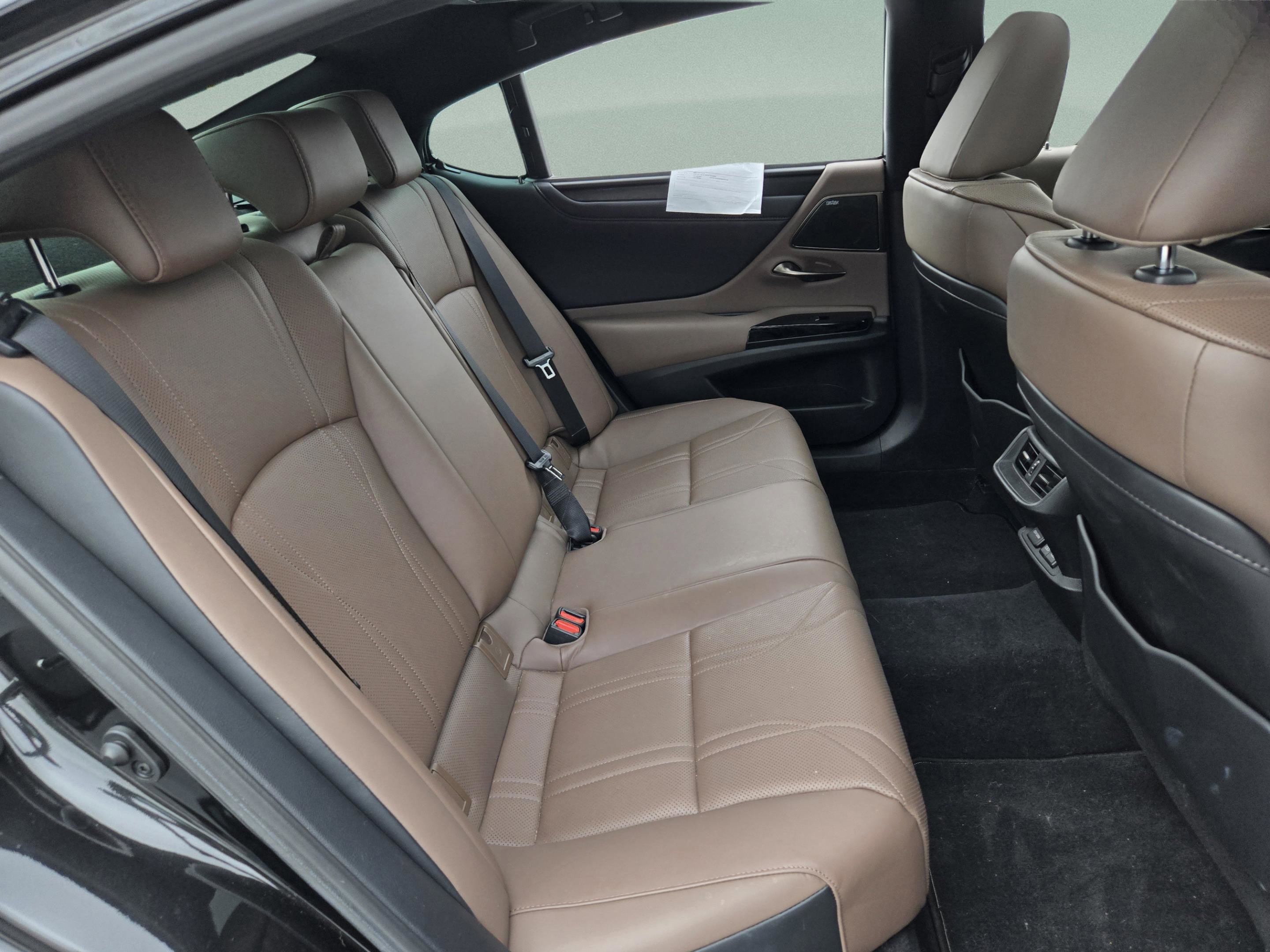 Certified 2024 Lexus ES 350 Ultra Luxury w/ Accessory Package (Z2) FWD image 24