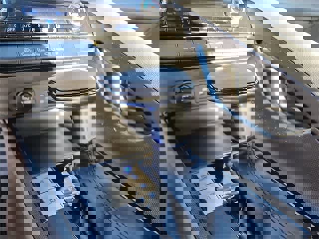 Used 2022 Hyundai Elantra SEL w/ Cargo Package image 27