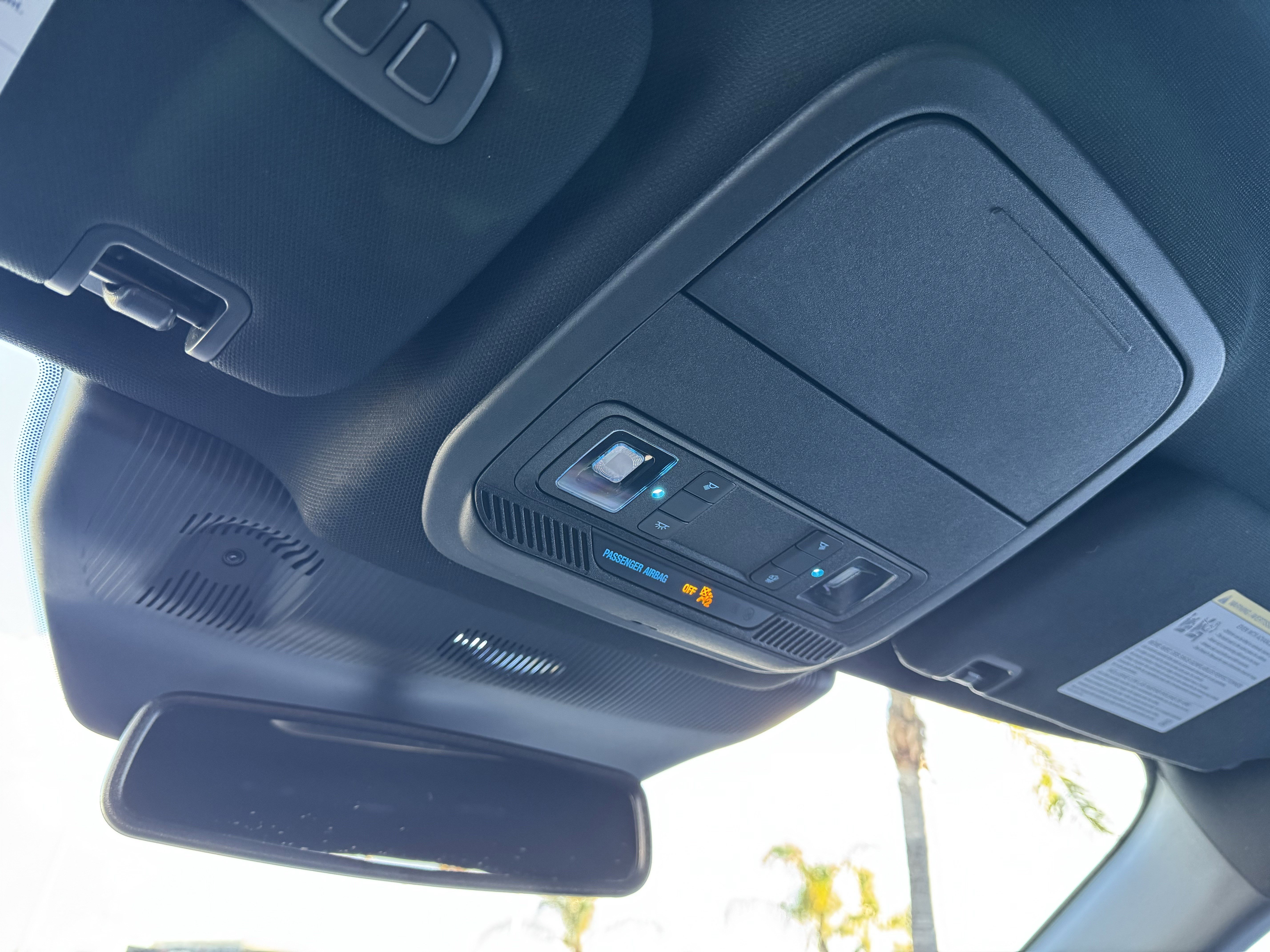 Used 2025 Ford Explorer ST image 30