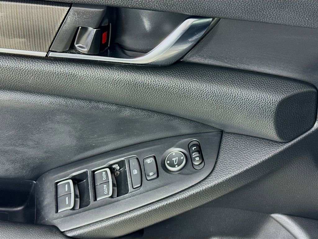 Used 2021 Honda Accord Sport image 21