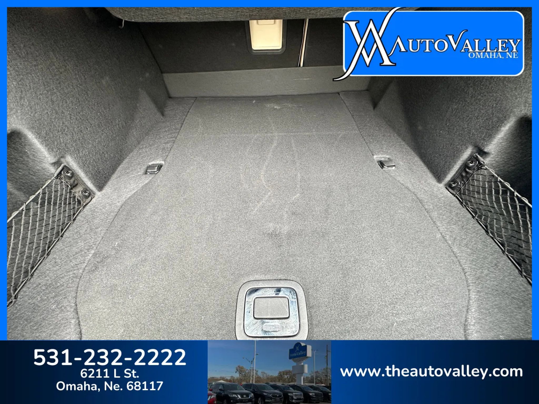 Used 2017 Lincoln Continental Select w/ Technology Package image 41