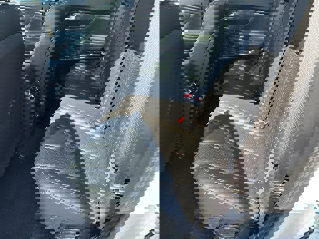 Used 2023 Hyundai Santa Fe SEL Premium image 16