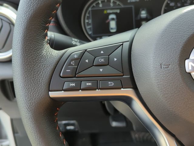 New 2025 Nissan Versa SR w/ Trunk Package image 31
