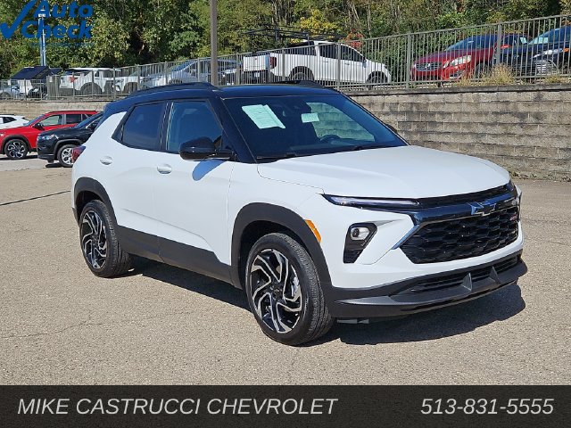 Used 2024 Chevrolet TrailBlazer RS w/ Convenience Package AWD/4WD image 2