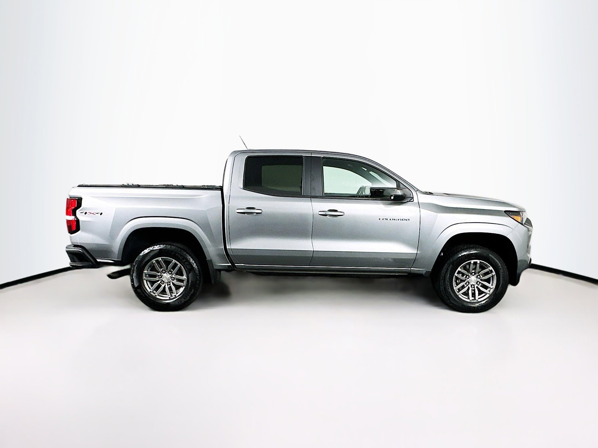 Used 2023 Chevrolet Colorado LT w/ LT Convenience Package image 10