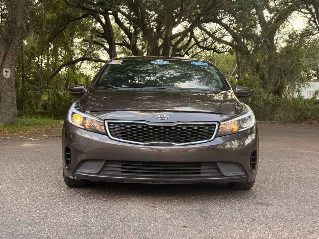 Used 2018 Kia Forte LX FWD image 2