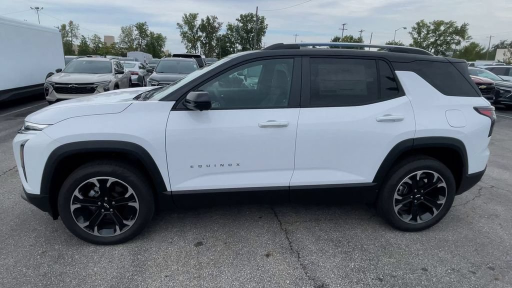 New 2027 Chevrolet Equinox LT w/ Convenience Package II AWD/4WD image 7