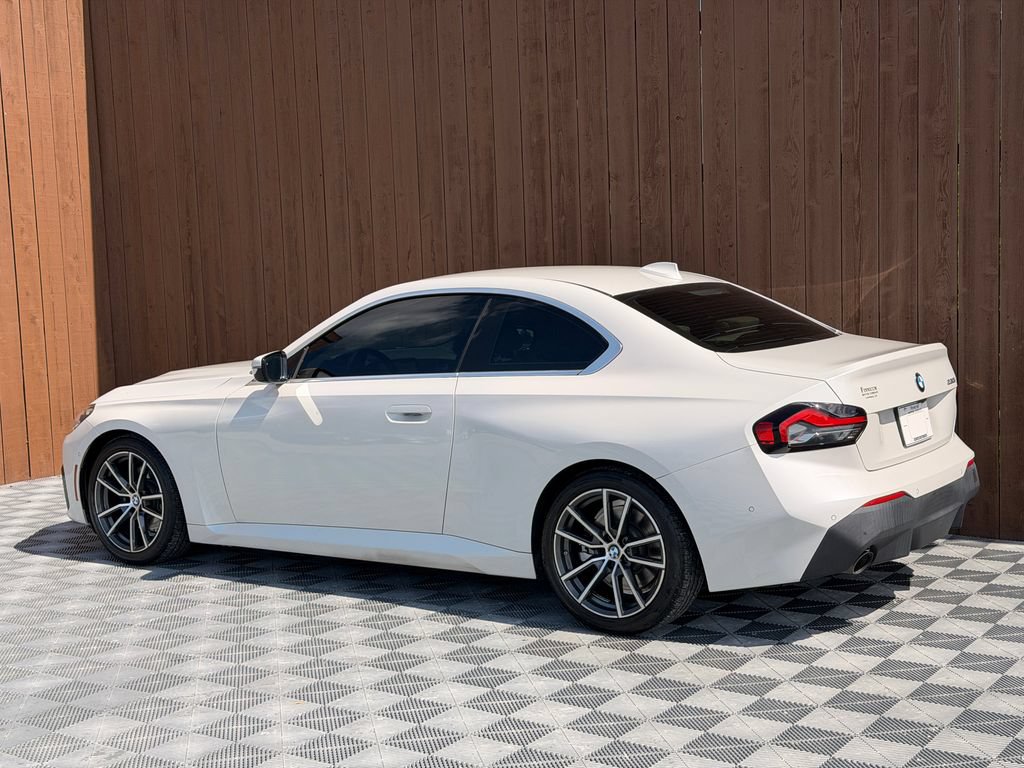 Used 2022 BMW 230i Coupe w/ Convenience Package RWD image 16