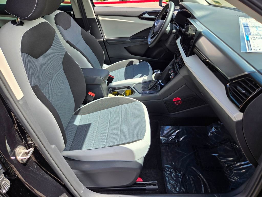 Certified 2025 Volkswagen Taos S FWD image 13