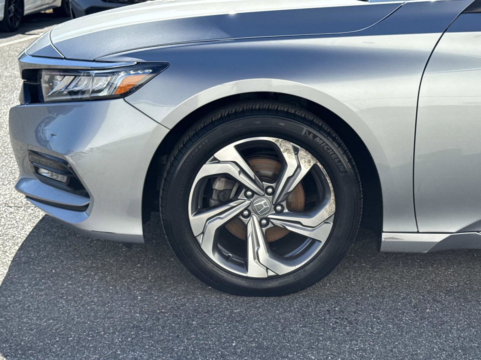 Used 2019 Honda Accord EX image 30