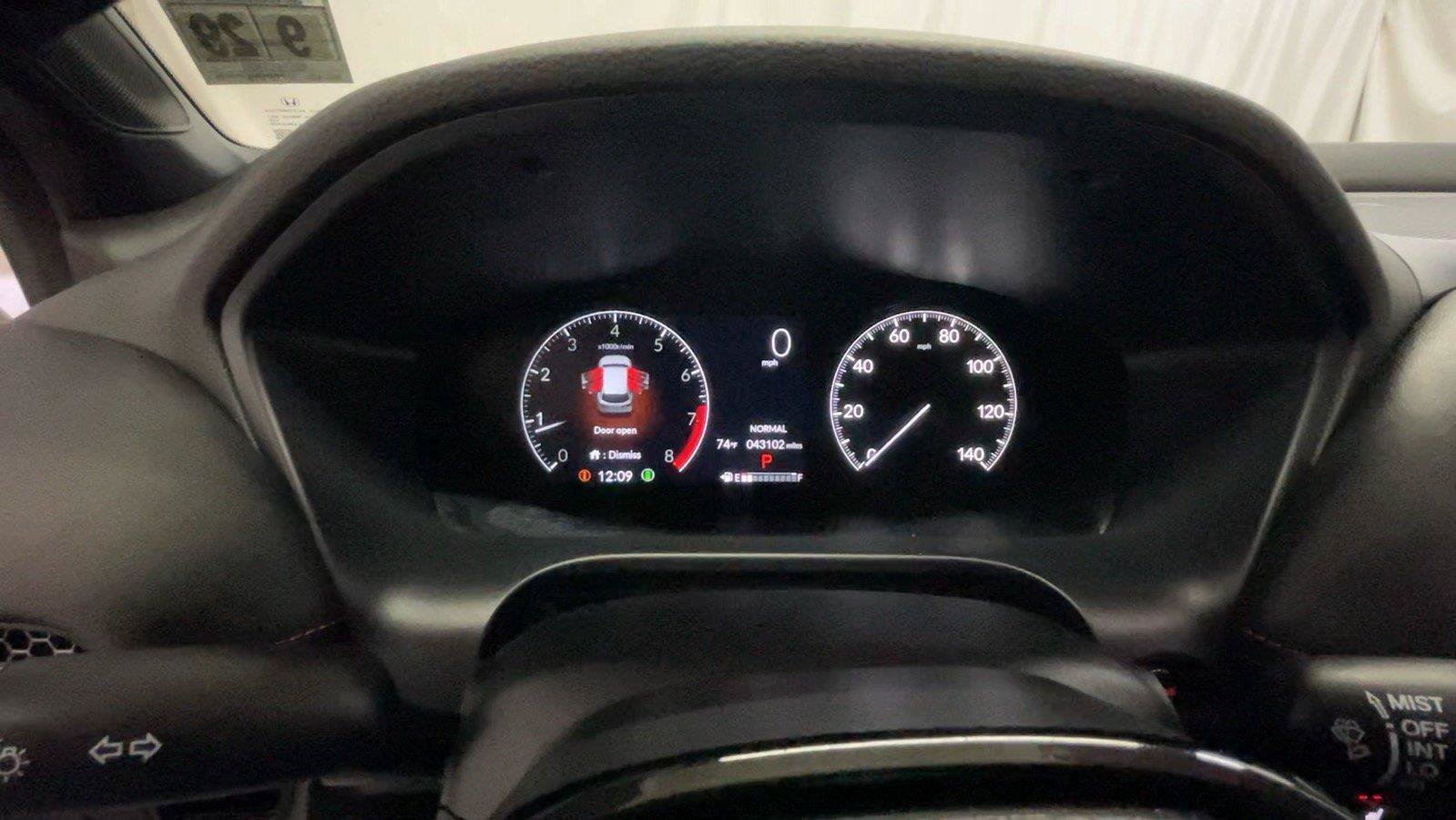 Certified 2025 Honda HR-V Sport image 34