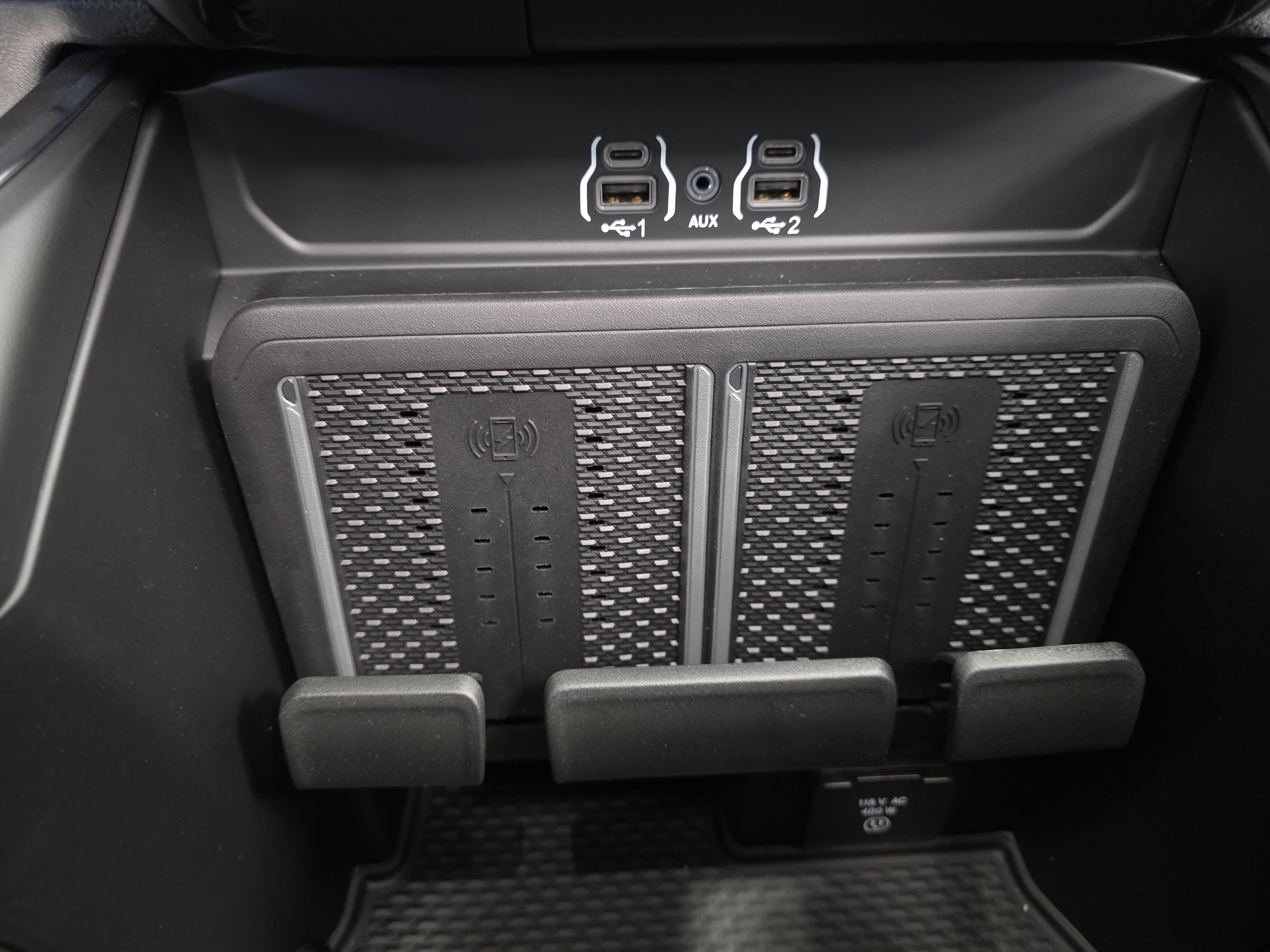 New 2026 RAM 2500 Laramie w/ Night Edition AWD/4WD image 13