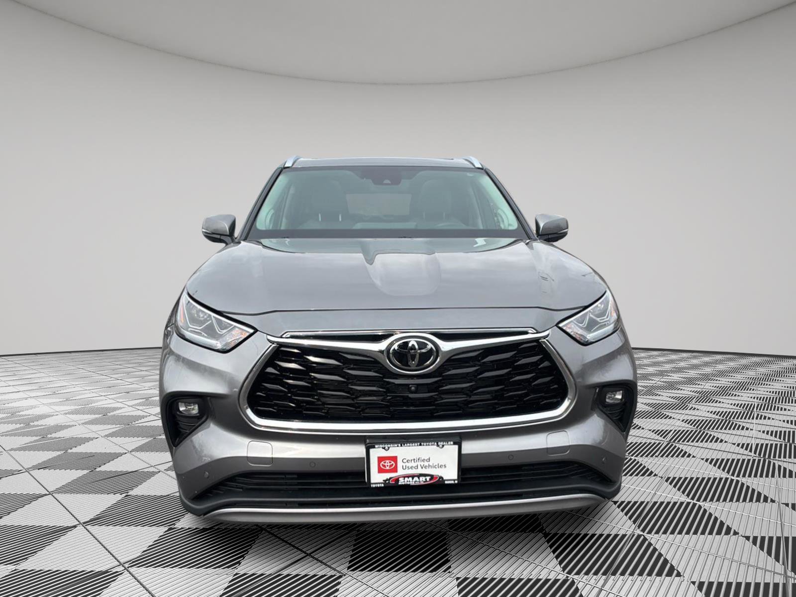 Used 2025 Toyota Highlander Platinum image 5