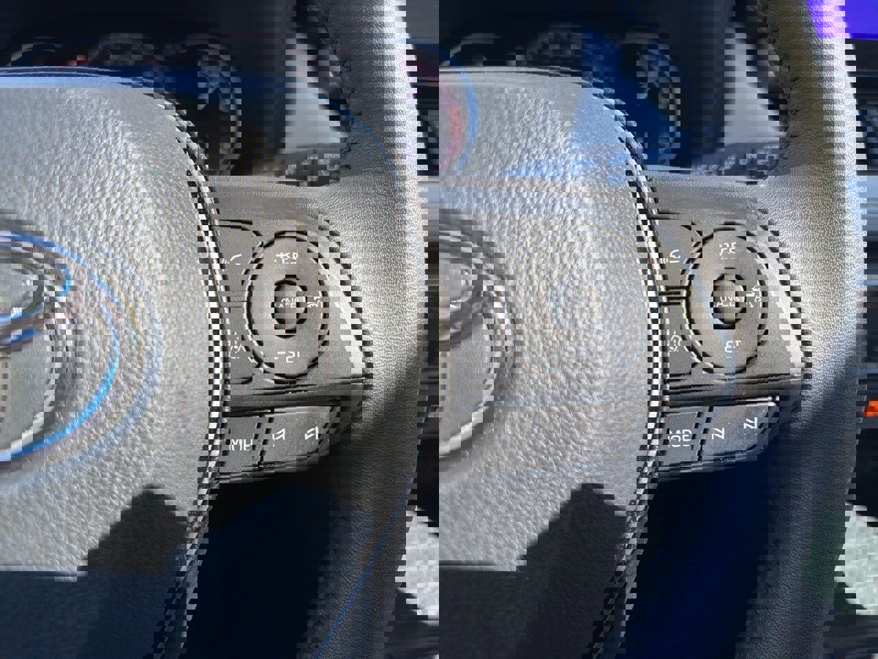 Used 2025 Toyota RAV4 XLE Premium image 14