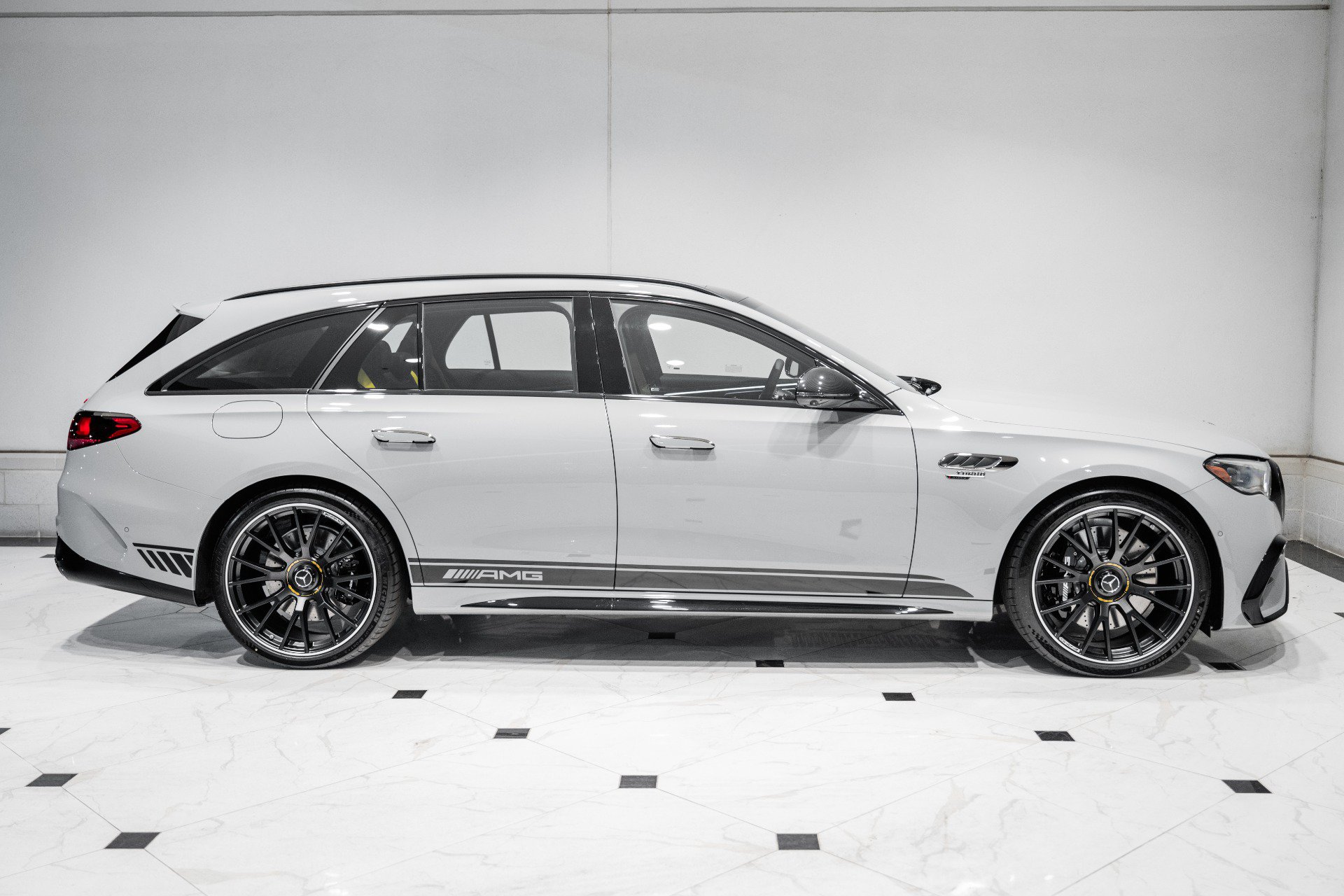 Used 2026 Mercedes-Benz E 53 AMG e 4MATIC Wagon image 6