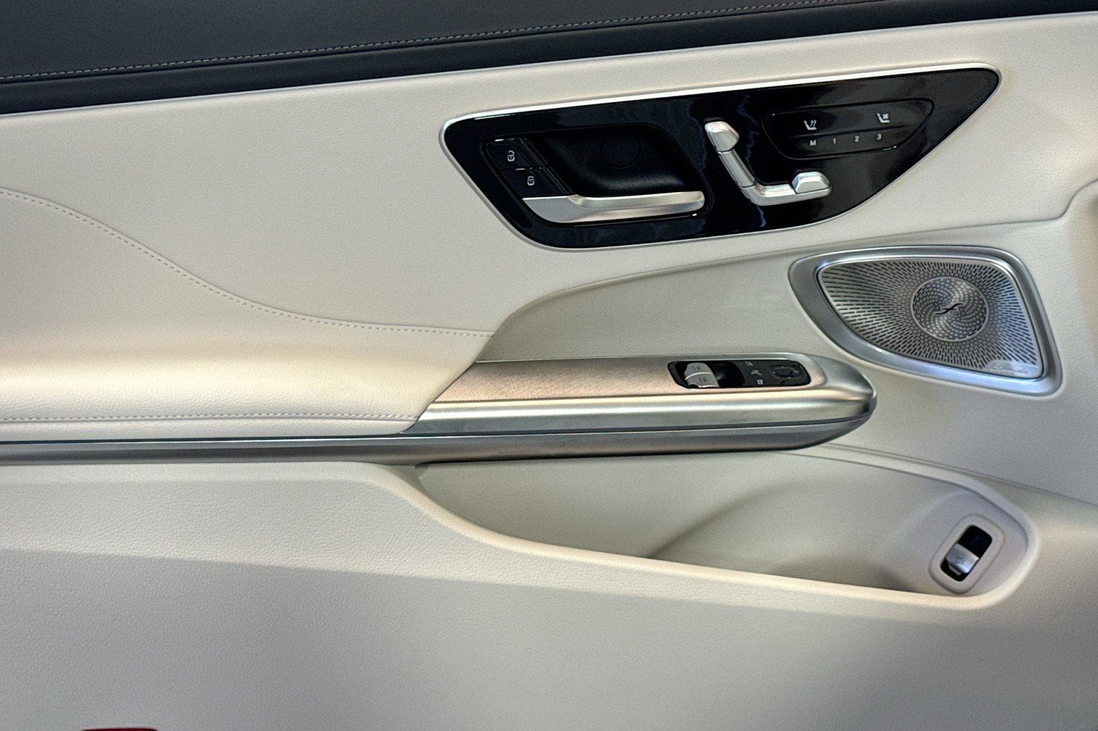 New 2026 Mercedes-Benz CLE 450 4MATIC Coupe image 16