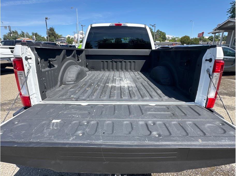 Used 2018 Ford F250 XLT w/ XLT Value Package AWD/4WD image 7