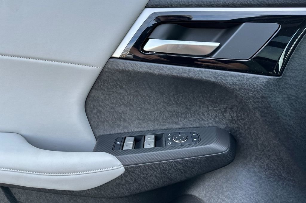 New 2026 Mitsubishi Outlander SE AWD/4WD image 11