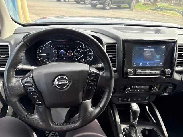 Used 2023 Nissan Frontier SV w/ SV Convenience Package AWD/4WD image 11
