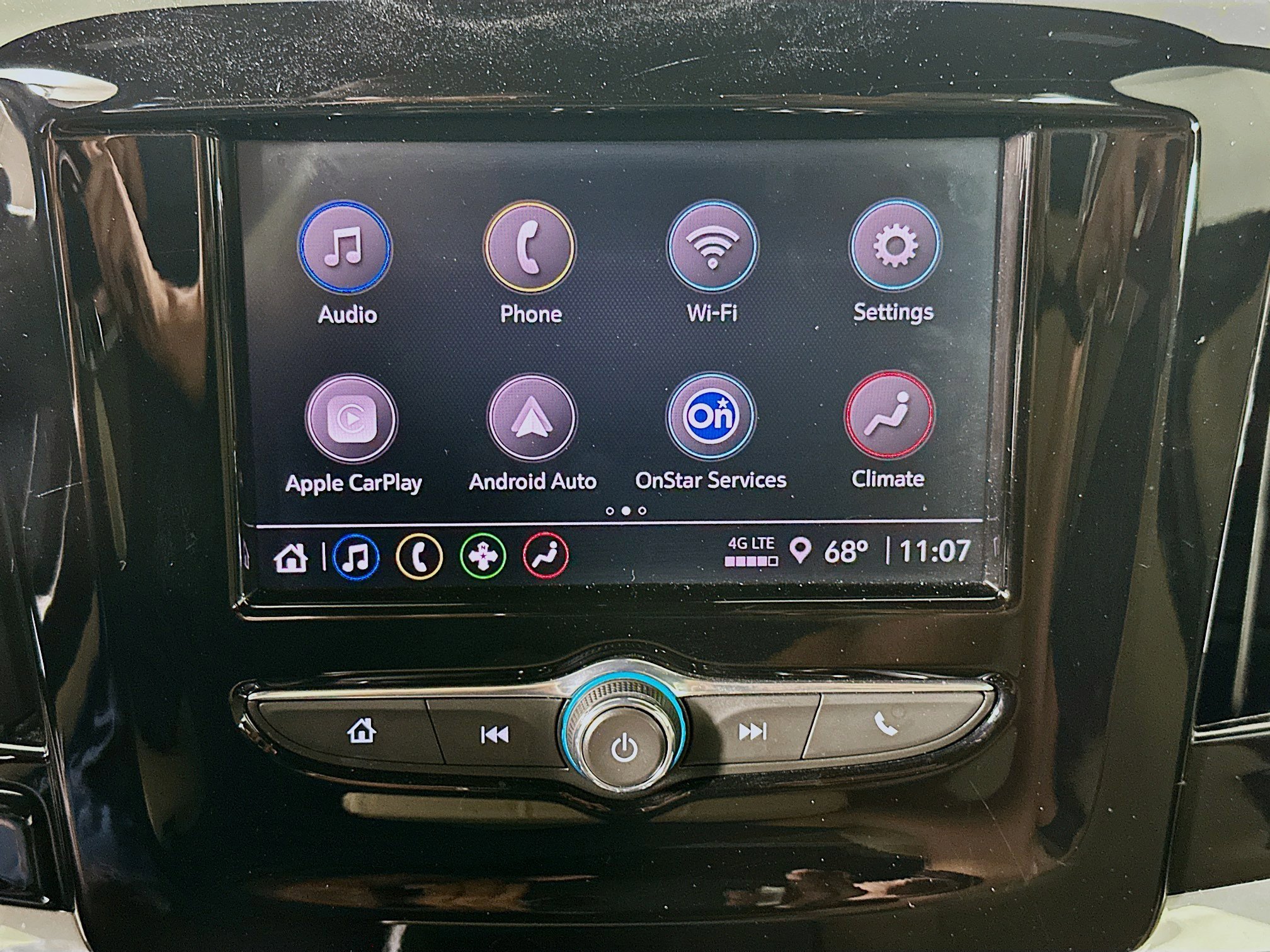 Used 2022 Chevrolet Traverse LS w/ Midnight/Sport Edition FWD image 21