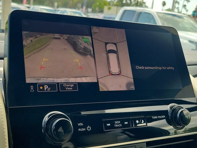 Used 2024 INFINITI QX80 Sensory AWD/4WD image 32