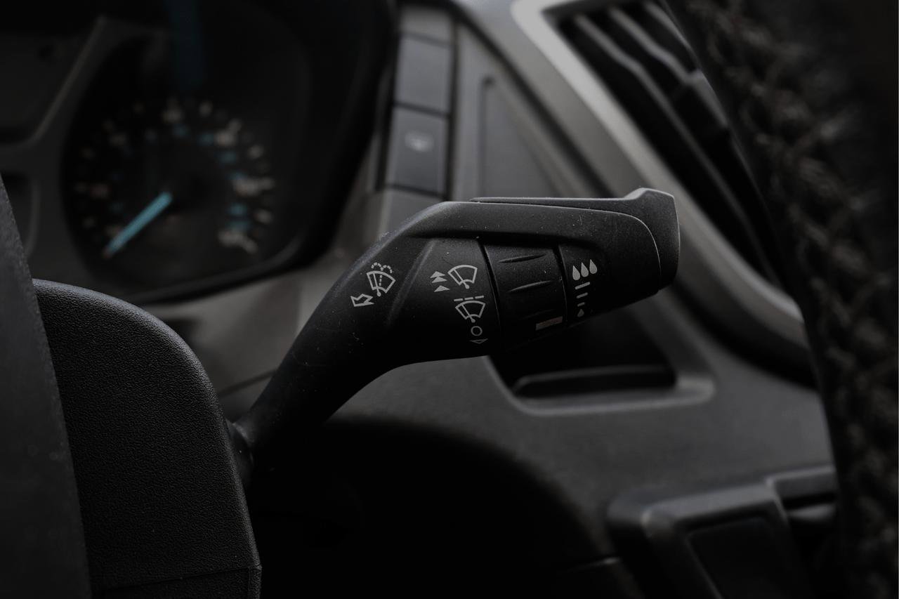 Used 2016 Ford Transit 350 XLT image 25