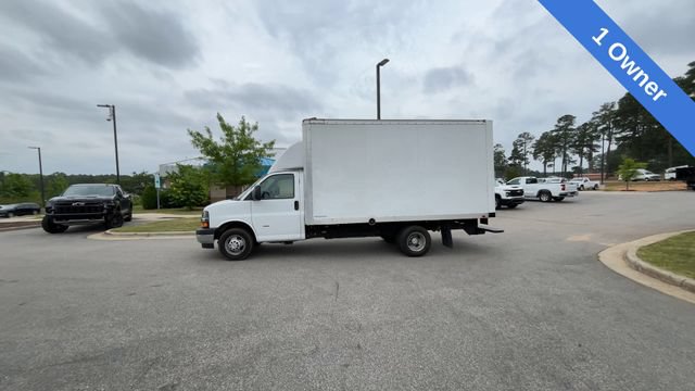 Used 2023 Chevrolet Express 3500 w/ Power Convenience Package RWD image 3