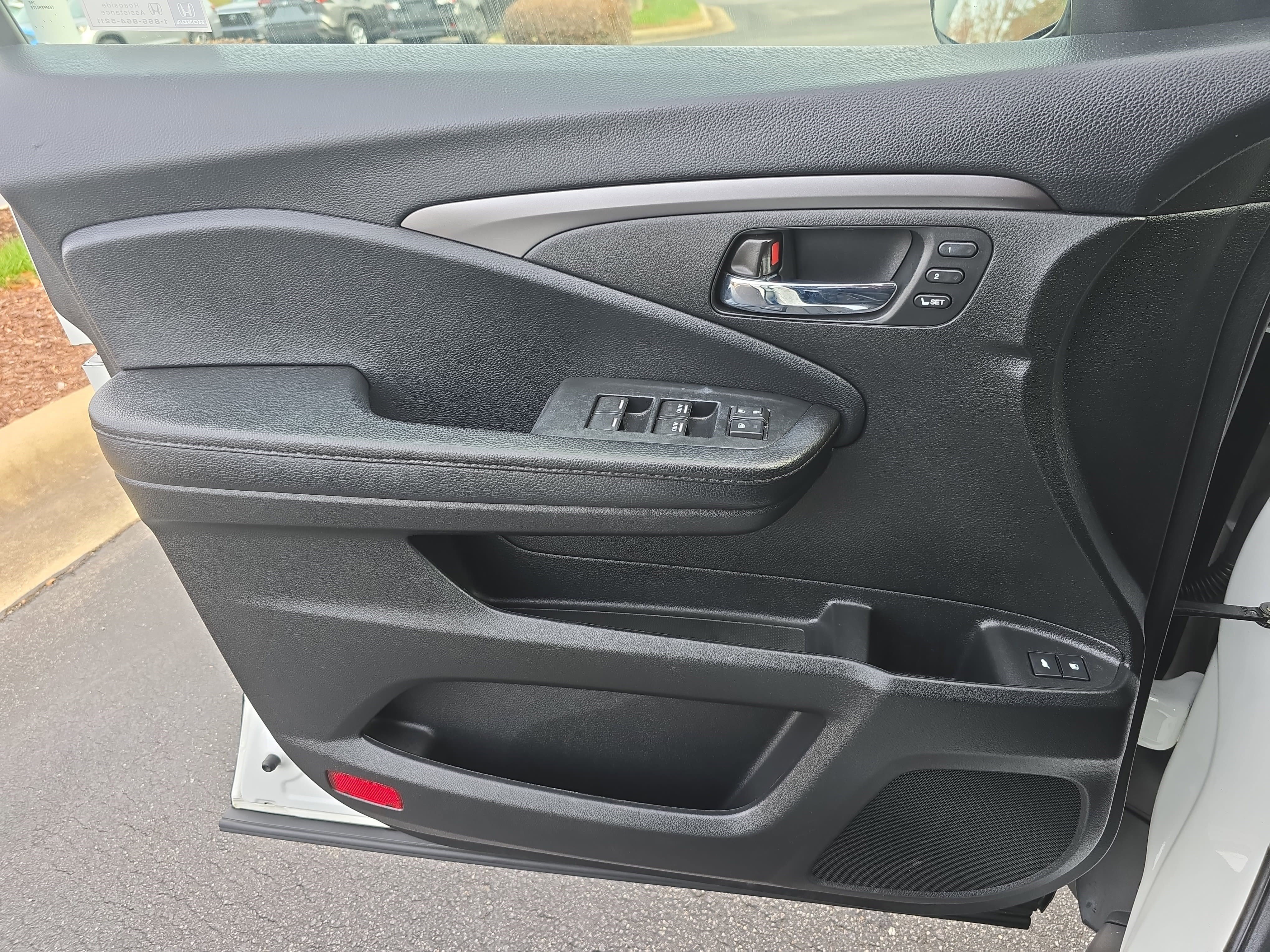 Used 2021 Honda Pilot Special Edition image 28