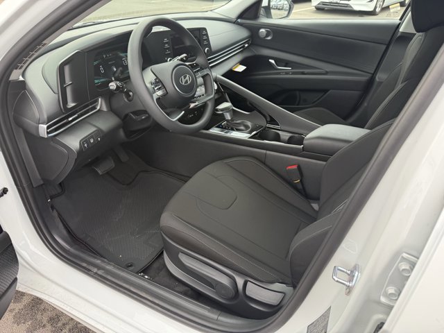 New 2026 Hyundai Elantra Blue image 2