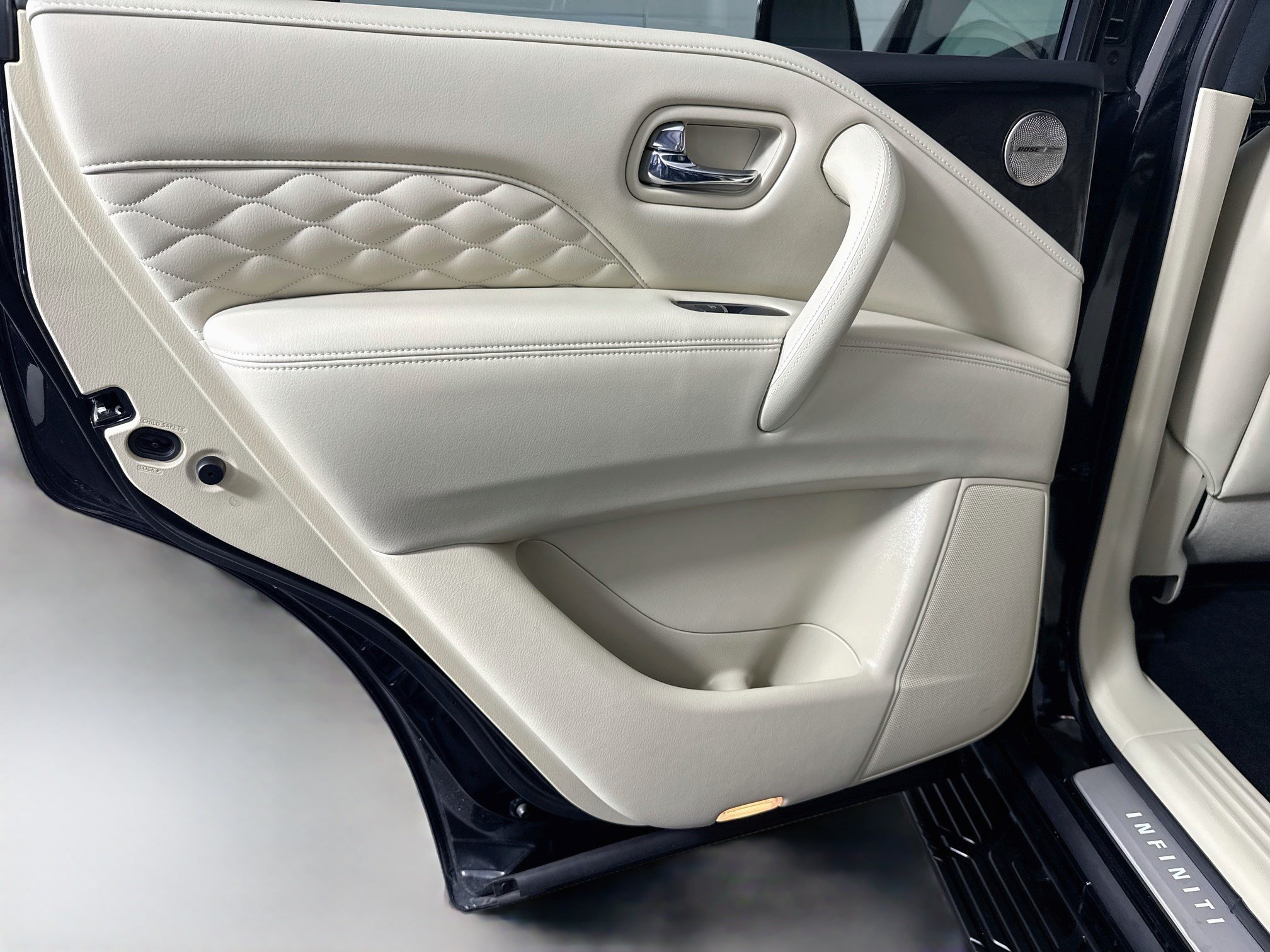 Used 2023 INFINITI QX80 Sensory w/ Cargo Package AWD/4WD image 20