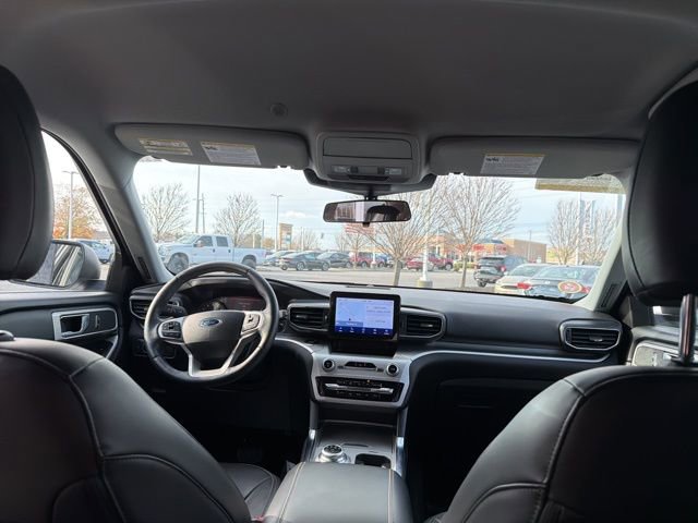 Used 2022 Ford Explorer XLT w/ Equipment Group 202A image 20