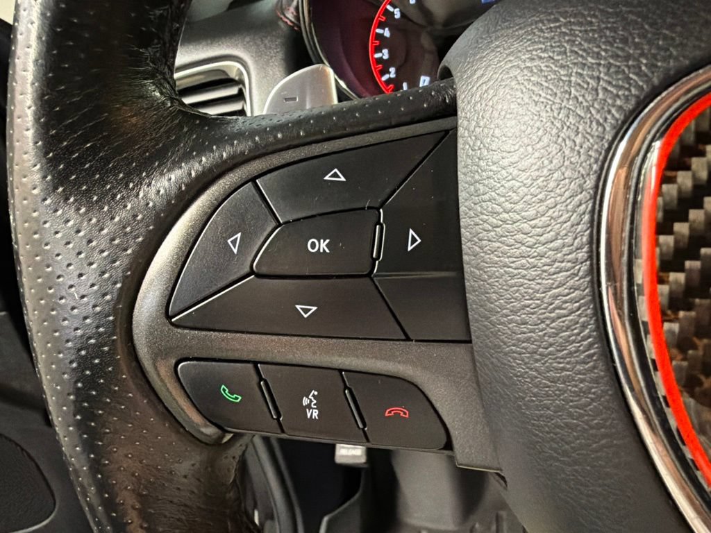 Used 2018 Dodge Durango R/T w/ Technology Group AWD/4WD image 18