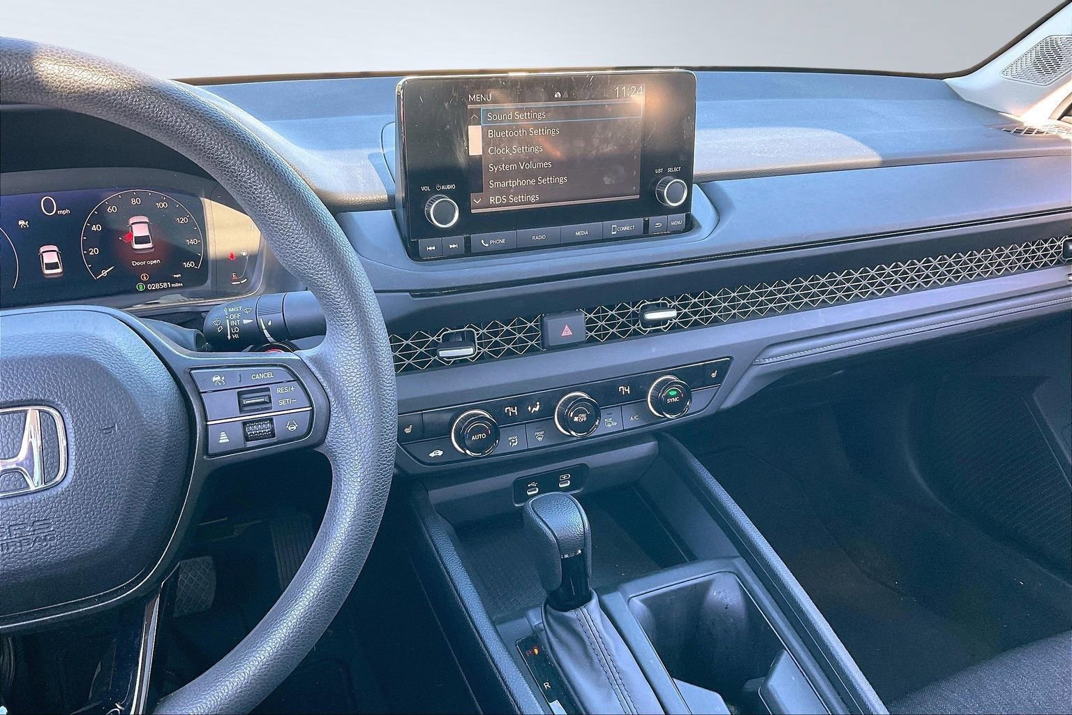 Used 2023 Honda Accord EX image 4