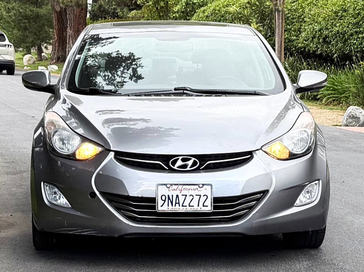 Used 2012 Hyundai Elantra Limited w/ Technology Pkg 5 FWD image 10