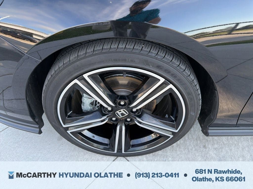 Used 2023 Honda Accord Sport image 9