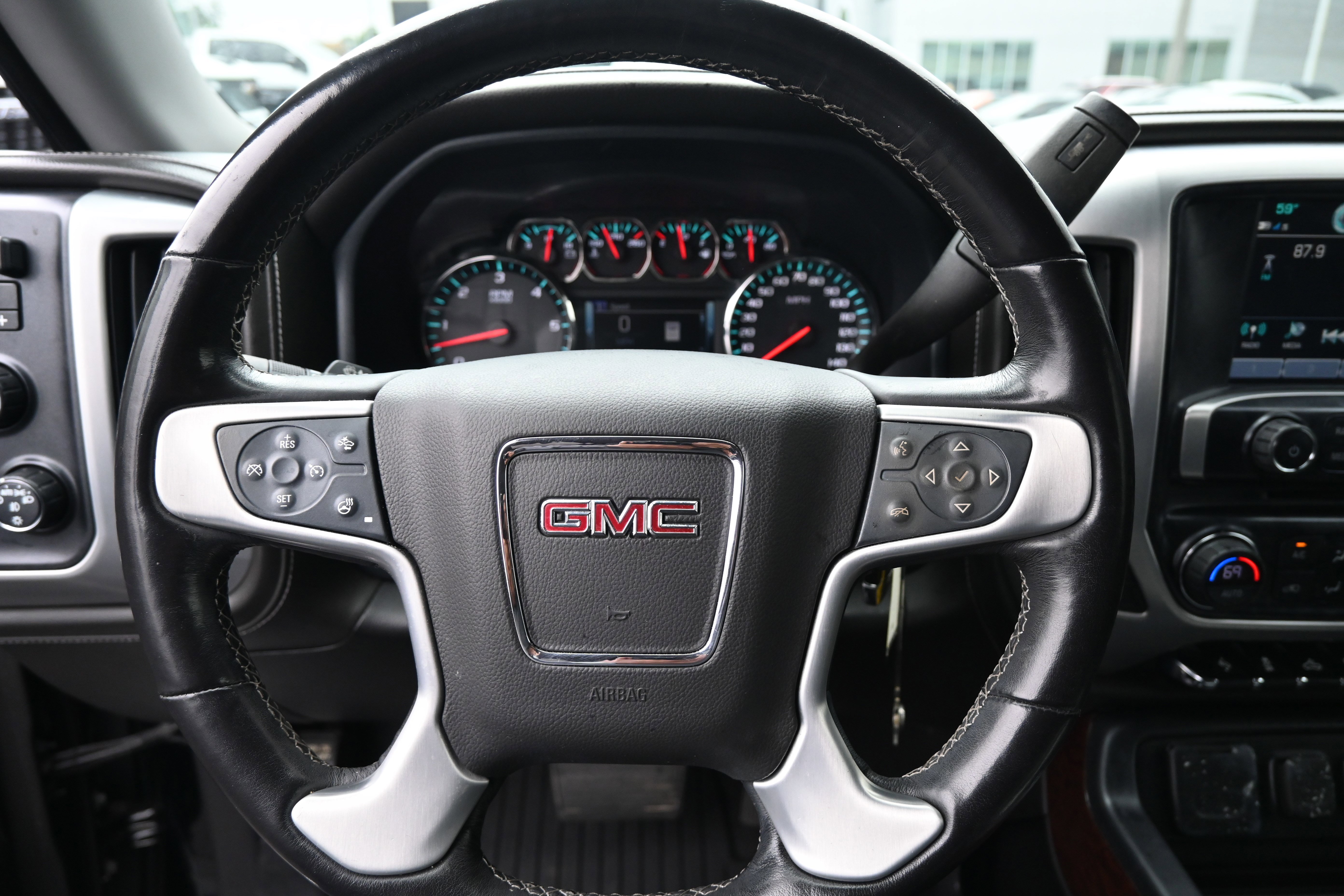 Used 2018 GMC Sierra 1500 SLT image 19