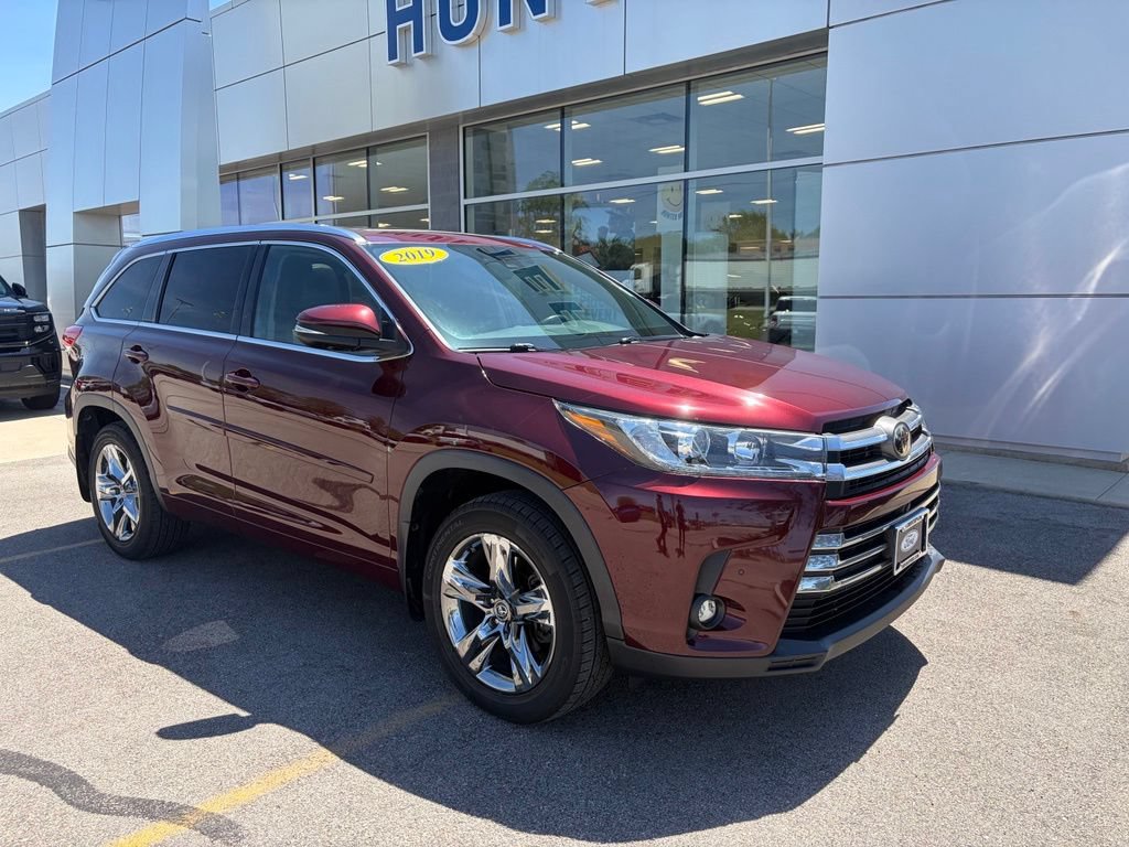 Used 2019 Toyota Highlander Limited Platinum AWD/4WD image 40