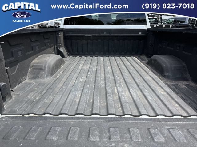 Used 2023 Chevrolet Silverado 2500 Custom w/ Custom Convenience Package AWD/4WD image 16